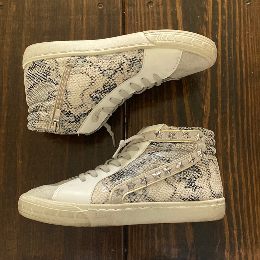 Lightly used vintage Havana sneakers